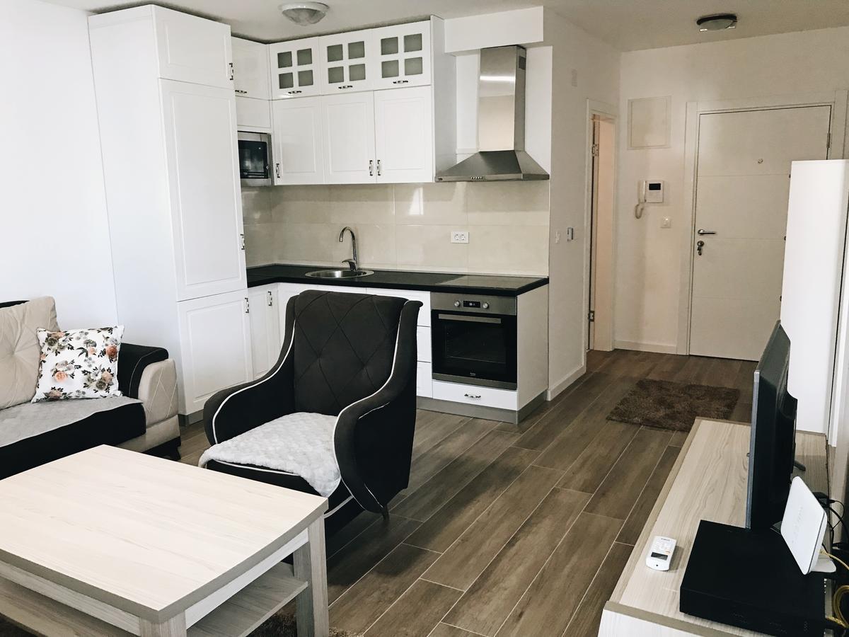 Apartmani Belma Dobra Voda Exteriér fotografie